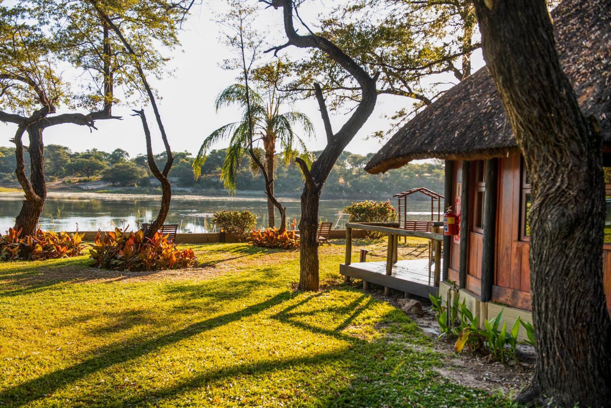 Gondwana Hakusembe River Lodge 룬두 외부 사진