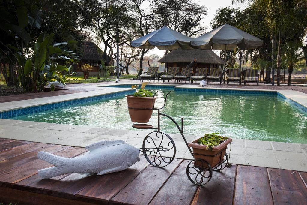 Gondwana Hakusembe River Lodge 룬두 외부 사진