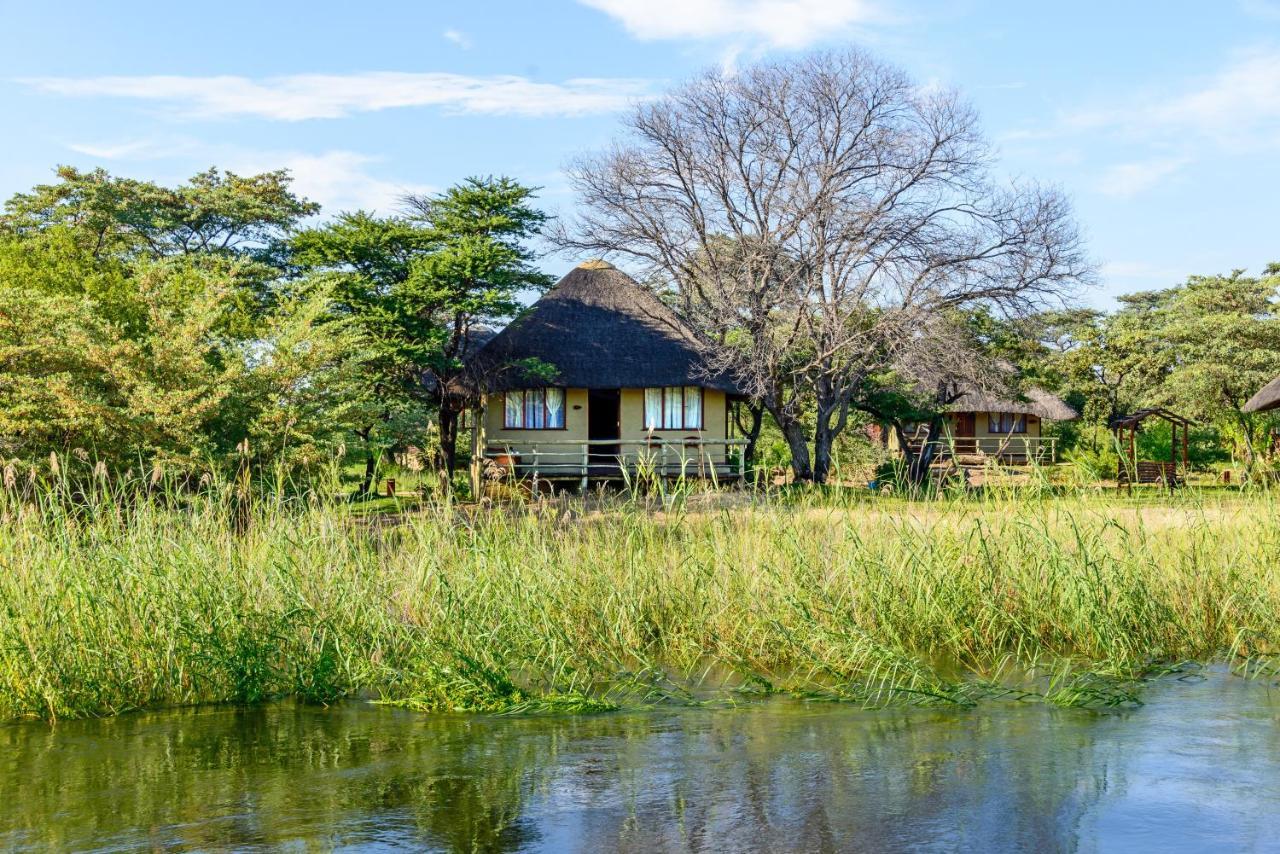 Gondwana Hakusembe River Lodge 룬두 외부 사진